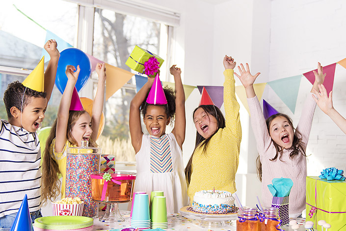 Step by Step Guide For Planning a Birthday Party! And We’ve Got You Covered With Party Food and Supplies!